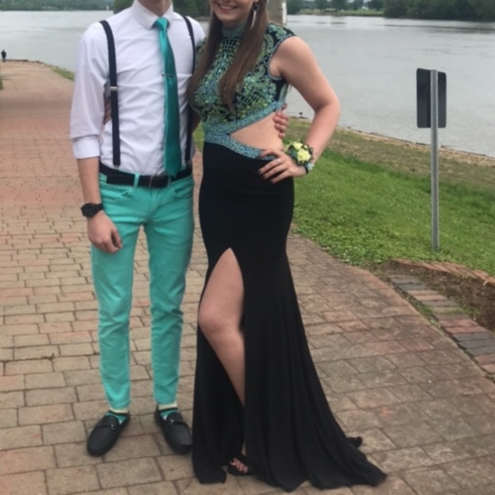 PROM DRESS